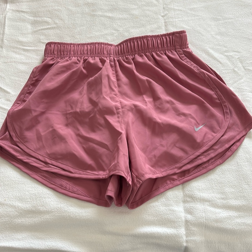 Nike dry fit tempo shorts size small rose color